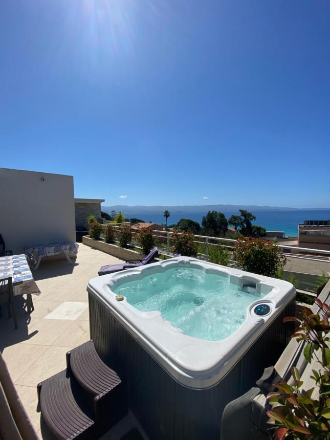 Vizzavona Piscine Et Jacuzzi Ajaccio (Corsica)